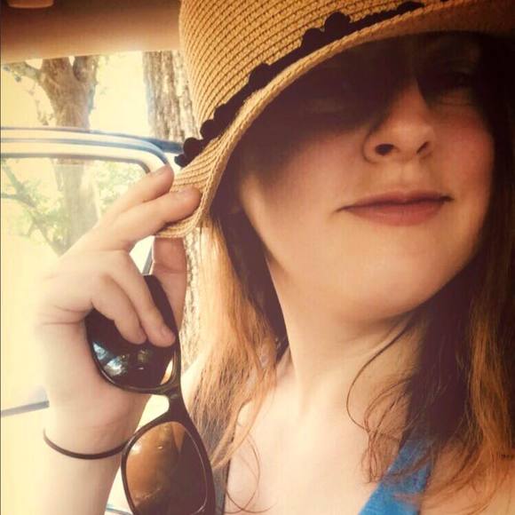 Meet your Posher, Stavroula - Picture 1 of 1